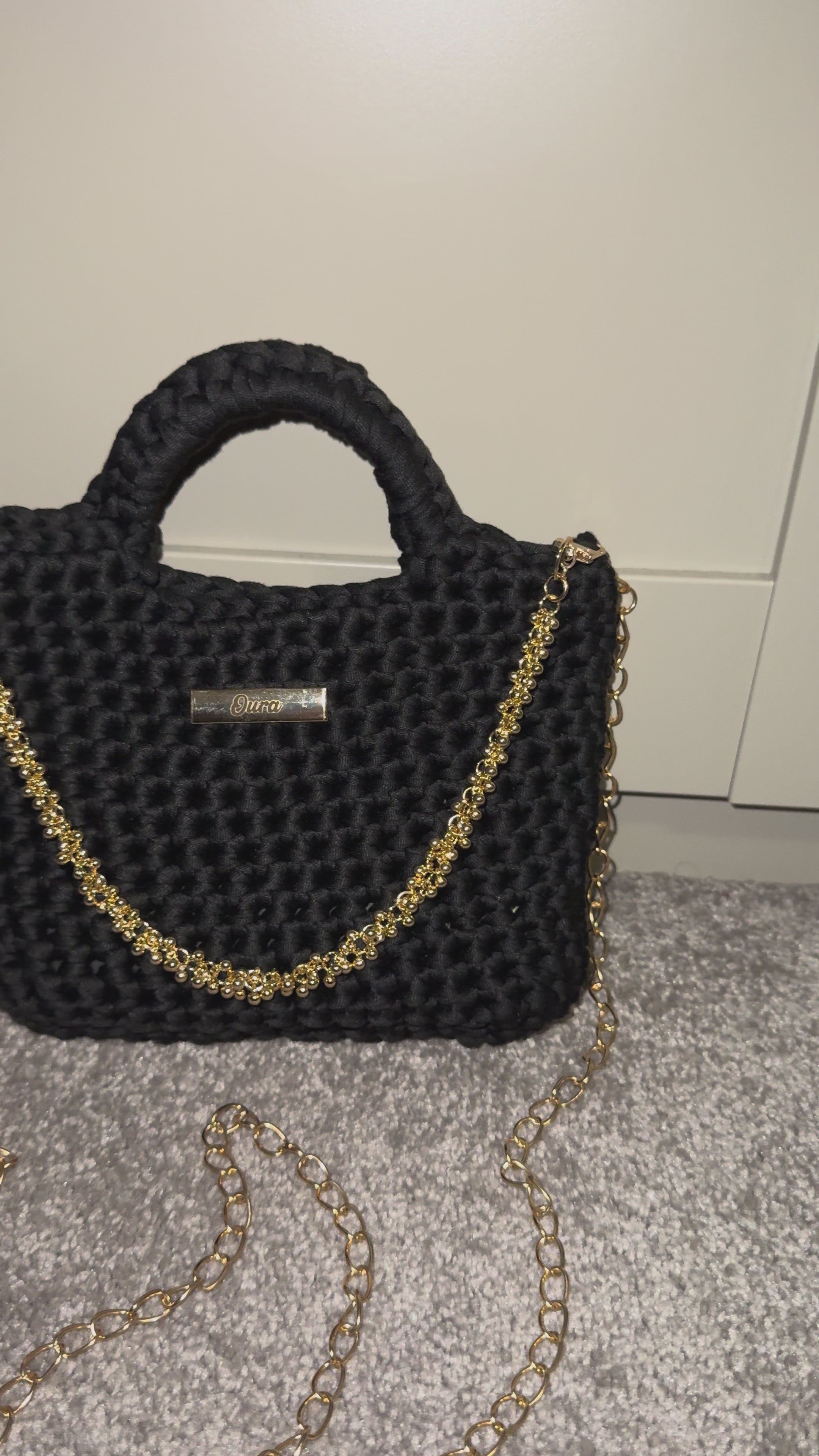 The Classic Chain Bag- Black